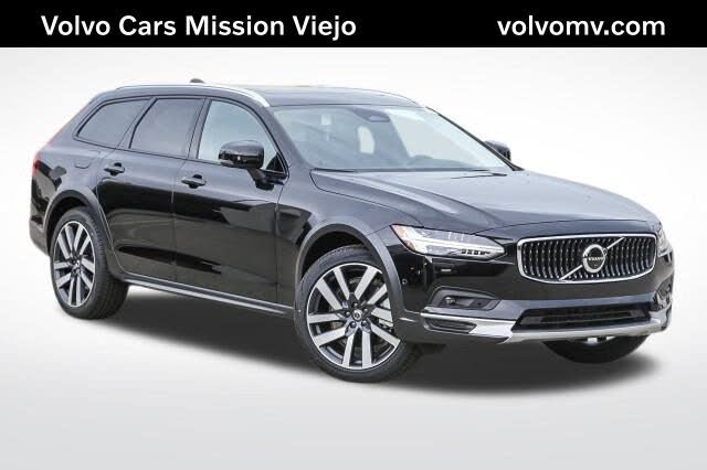 2025 Volvo V90 Cross Country B6 Plus AWD