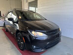 Chrysler Pacifica Hybrid Touring L FWD