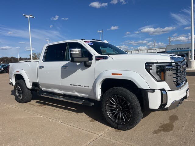 2024 GMC Sierra 2500HD Denali Crew Cab 4WD