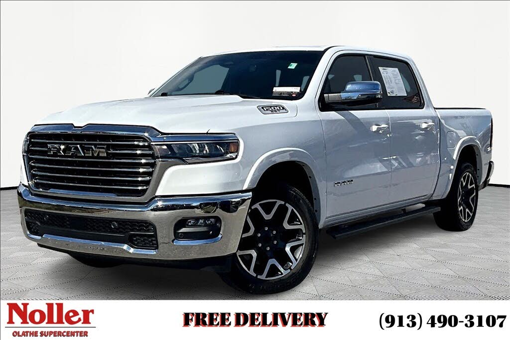 2025 RAM 1500 Laramie Crew Cab 4WD