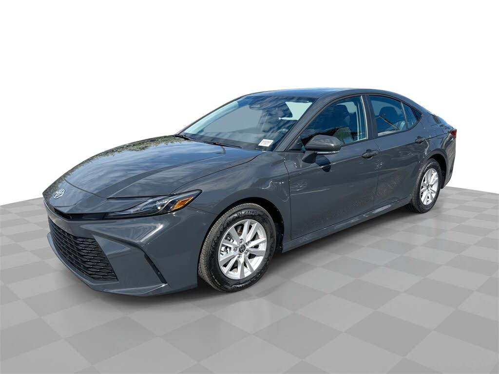 2025 Toyota Camry LE FWD