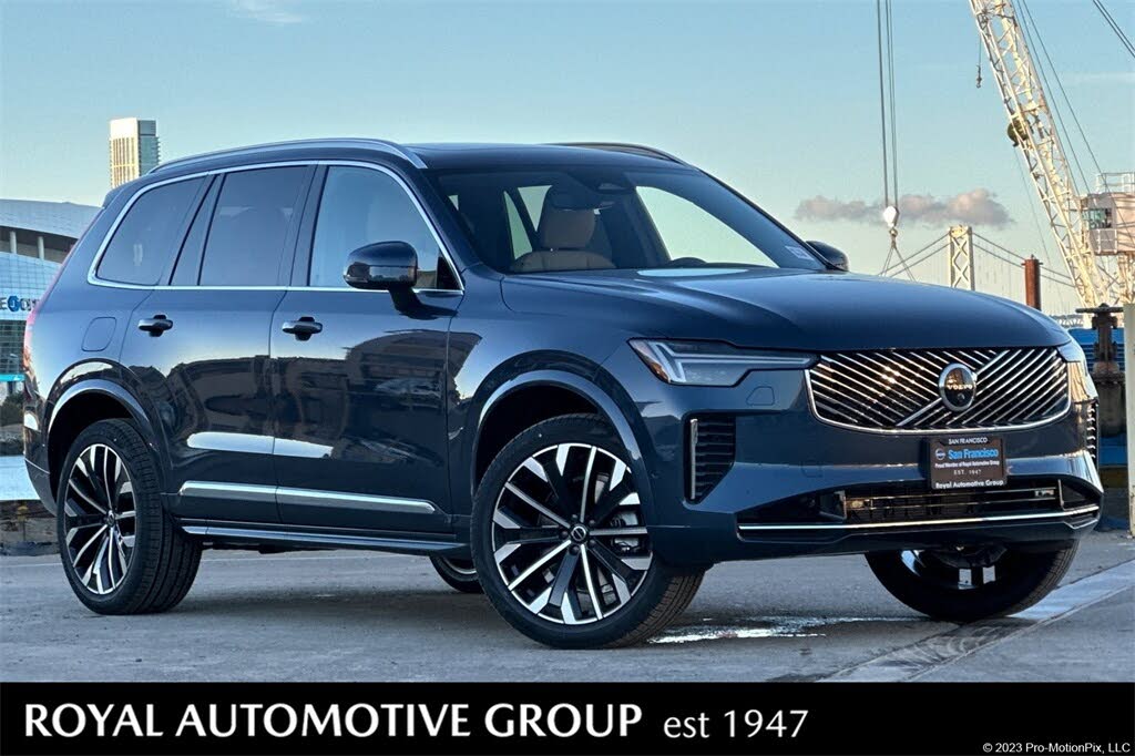 2026 Volvo XC90 B5 Plus 7-Passenger AWD