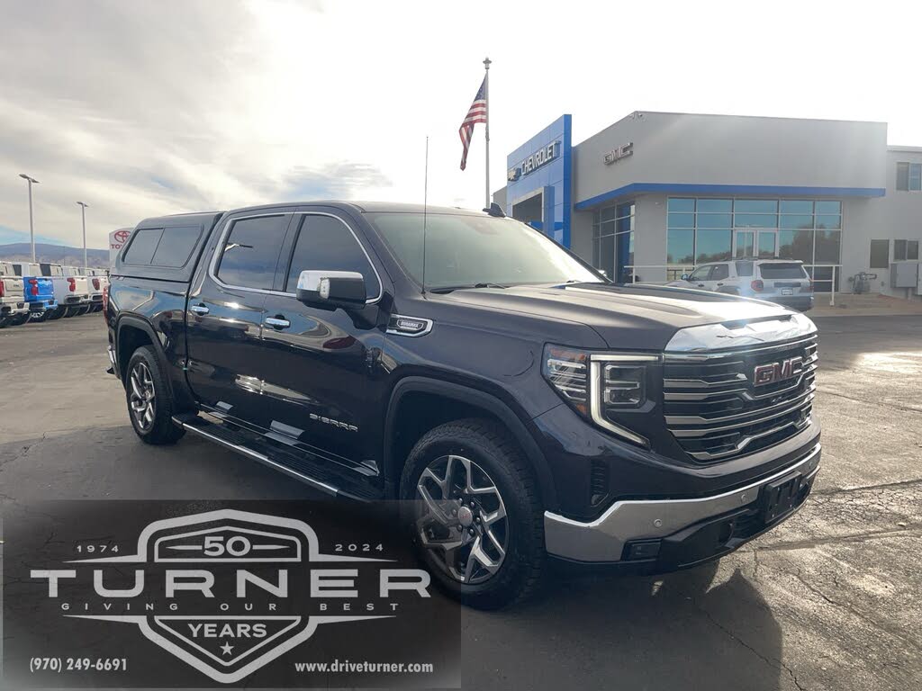 2022 GMC Sierra 1500 SLT Crew Cab 4WD