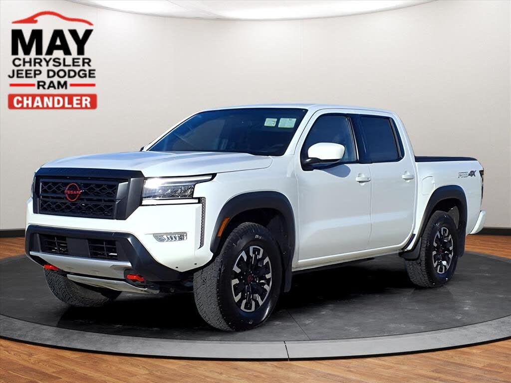 2024 Nissan Frontier PRO-4X Crew Cab 4WD