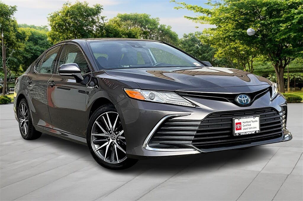 2021 Toyota Camry Hybrid XLE FWD