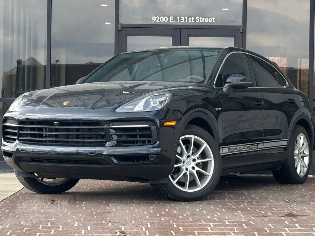 2022 Porsche Cayenne Coupe AWD