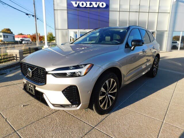 2025 Volvo XC60 B5 Plus Dark Theme AWD