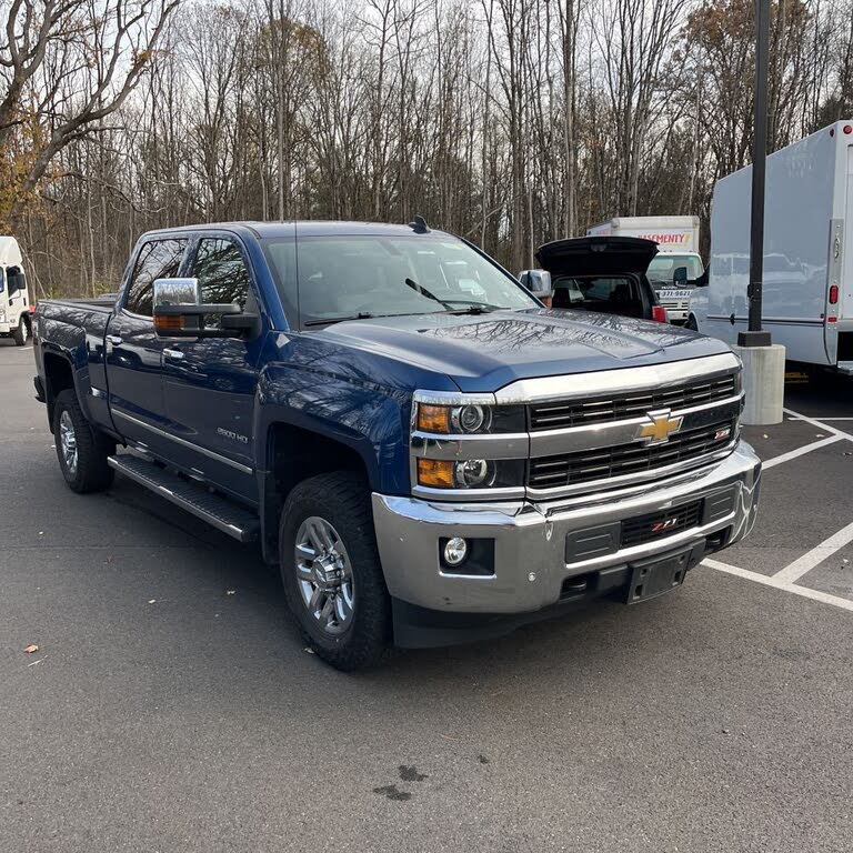 2017 Chevrolet Silverado 2500HD LTZ Crew Cab 4WD