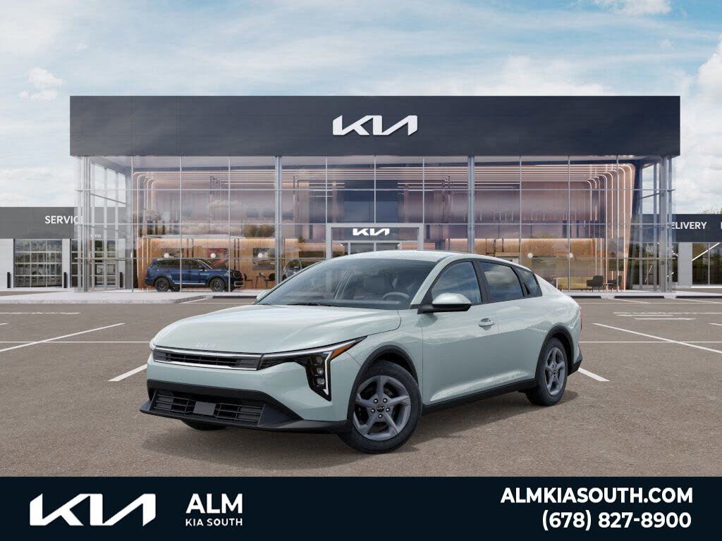 2025 Kia K4 LXS FWD