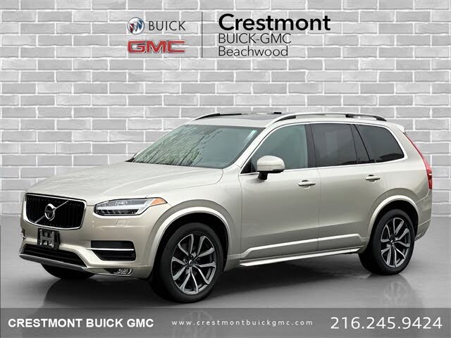 2017 Volvo XC90 T6 Momentum AWD
