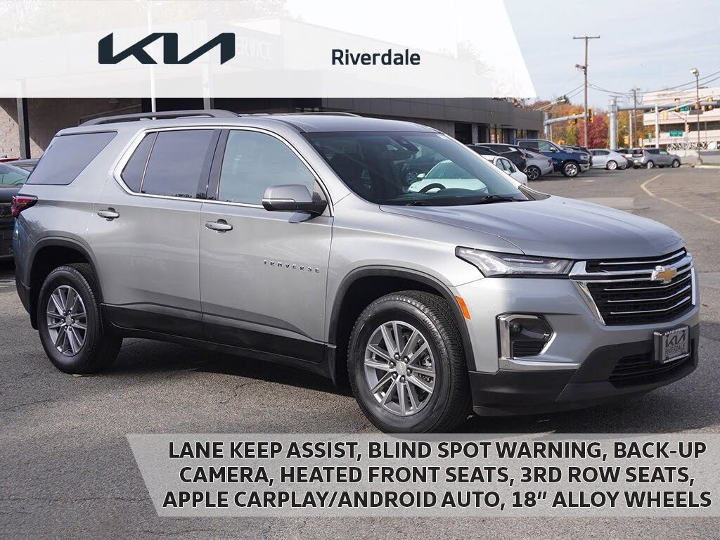 2023 Chevrolet Traverse LT Cloth AWD