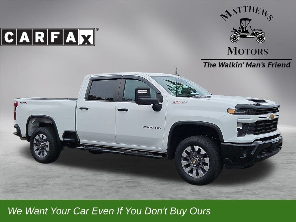 2024 Chevrolet Silverado 2500HD Custom Crew Cab 4WD