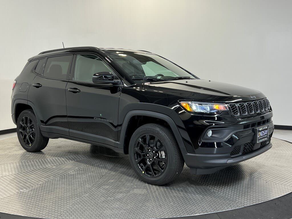 2026 Jeep Compass Latitude 4WD