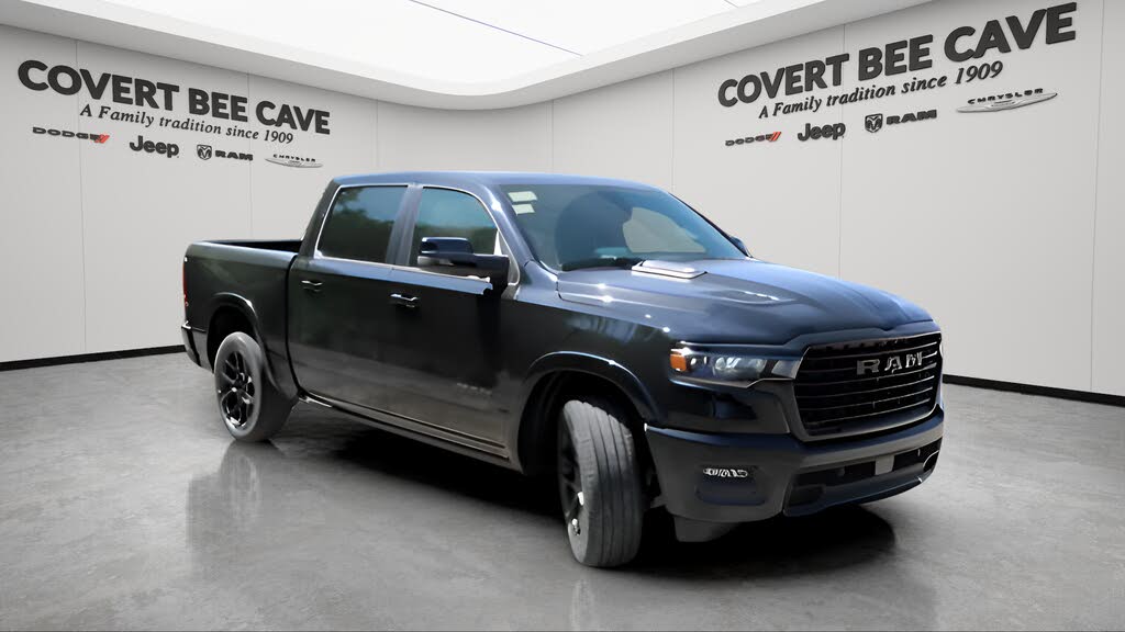 2026 RAM 1500 Laramie Crew Cab 4WD