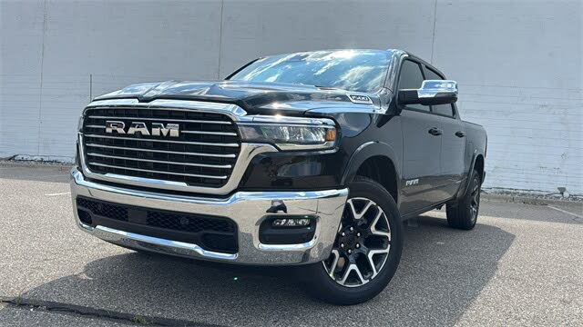 2026 RAM 1500 Laramie Crew Cab 4WD