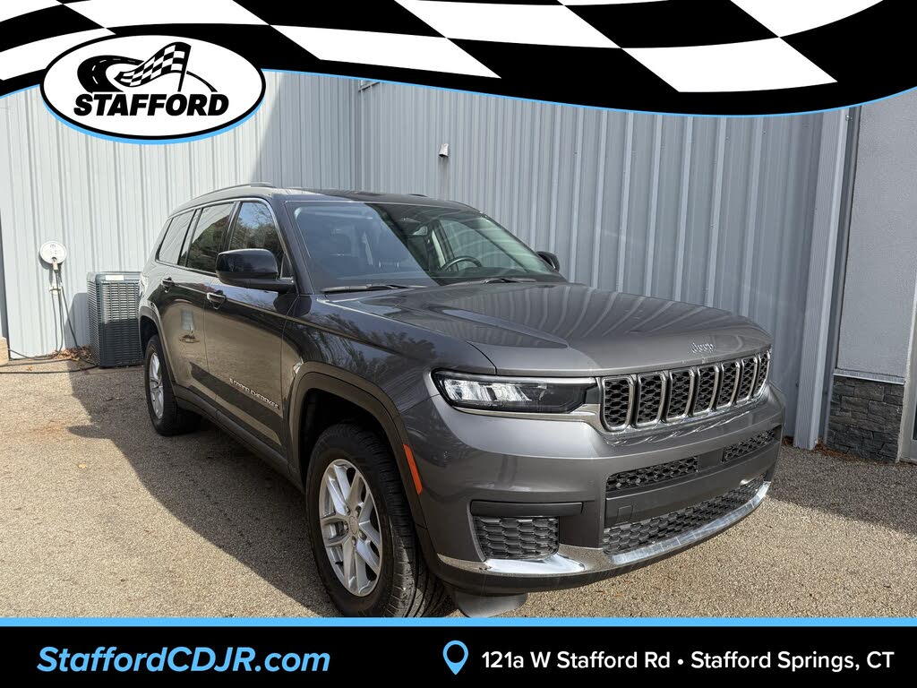 2022 Jeep Grand Cherokee L Laredo 4WD