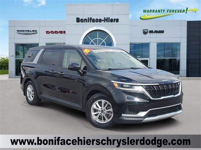 2022 Kia Carnival LX FWD