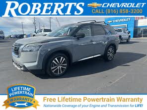 Nissan Pathfinder Platinum 4WD