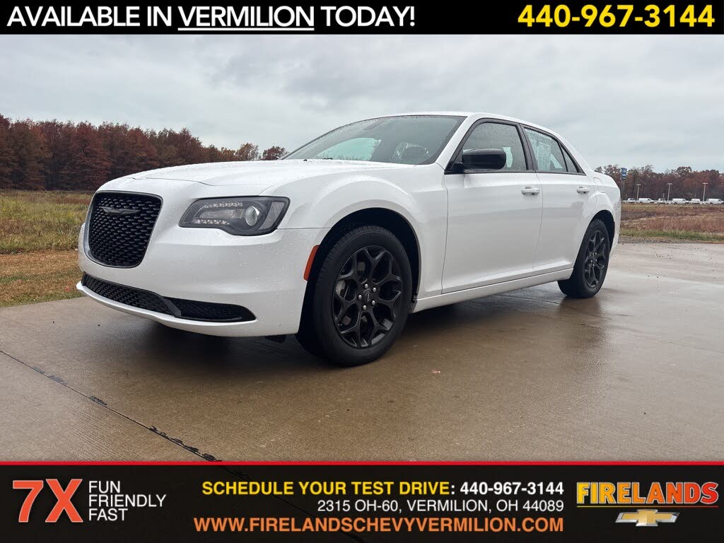 2022 Chrysler 300 Touring AWD