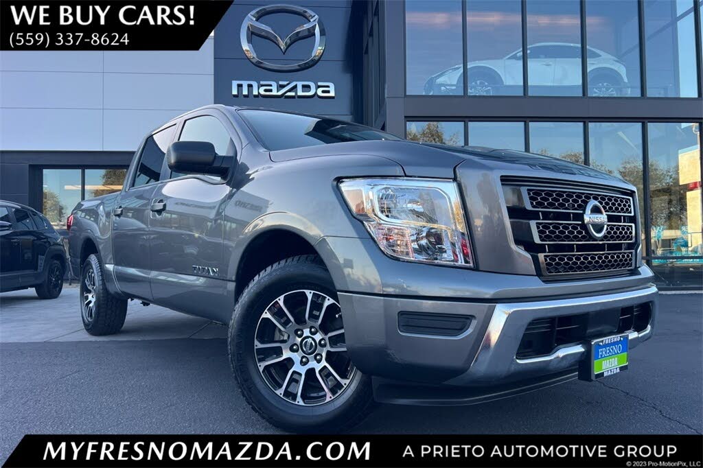 2022 Nissan Titan SV Crew Cab RWD