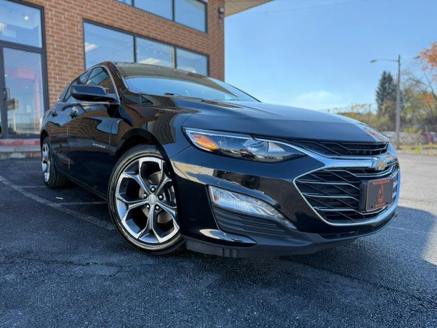 2023 Chevrolet Malibu LT with 1LT FWD