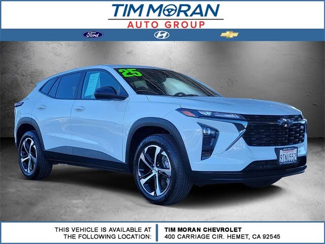 2025 Chevrolet Trax RS with 1RS FWD