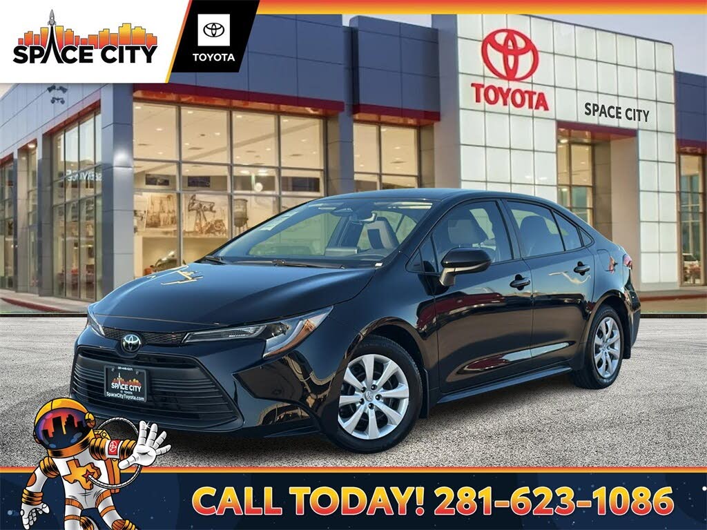 2025 Toyota Corolla LE FWD