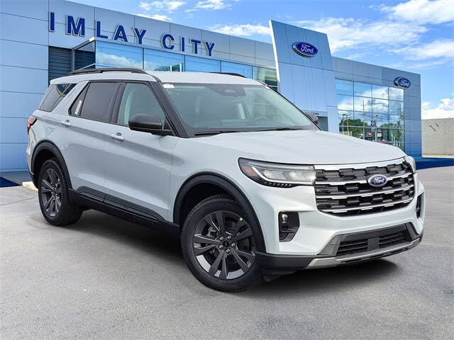 2026 Ford Explorer Active AWD