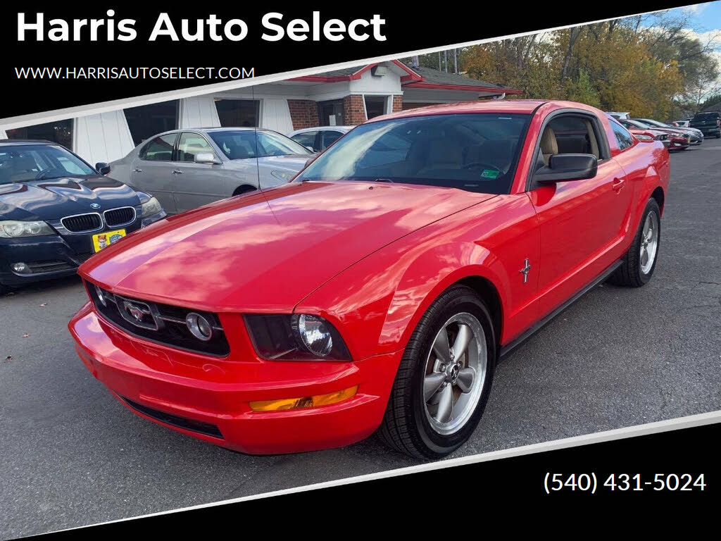 2006 Ford Mustang V6 Deluxe Coupe RWD