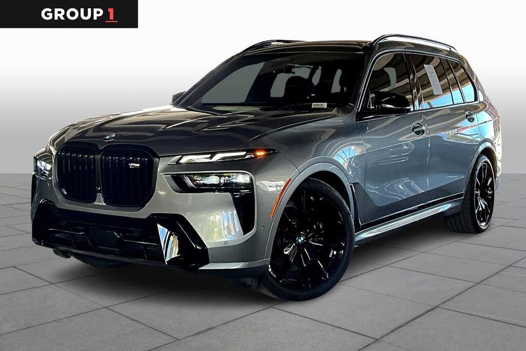 2025 BMW X7 M60i AWD