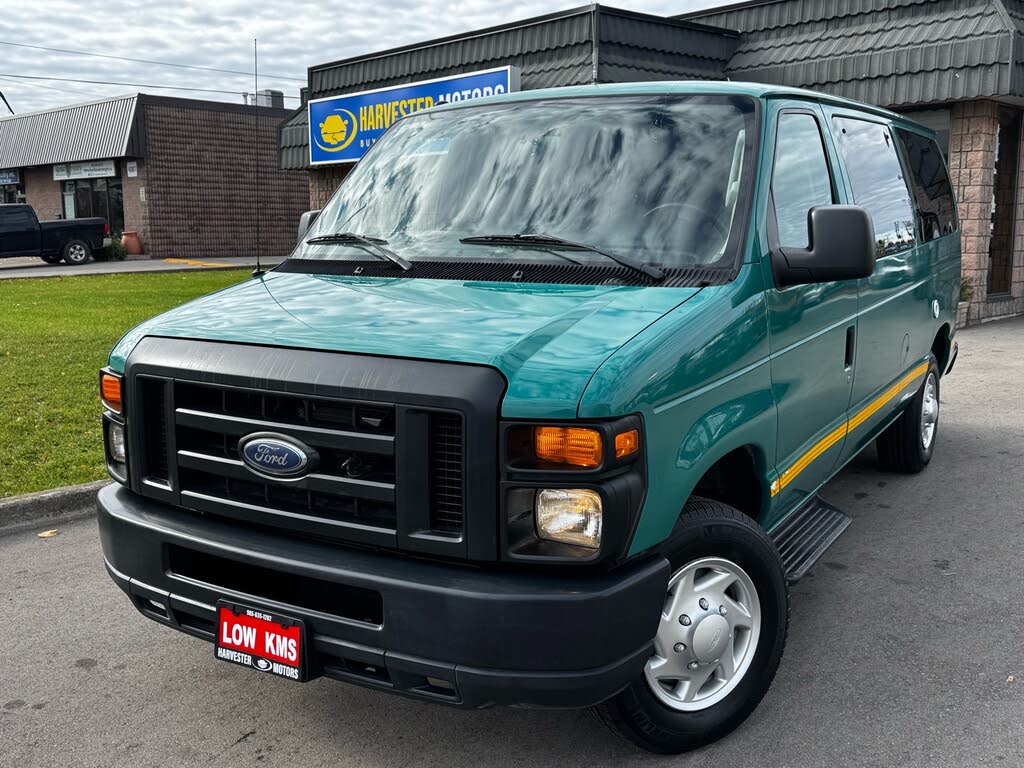 2011 Ford E-Series E-150 XL Passenger Van
