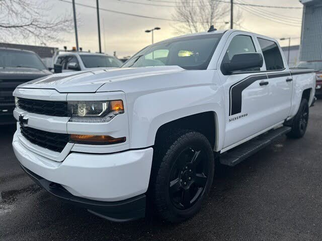 2018 Chevrolet Silverado 1500 Custom Crew Cab 4WD