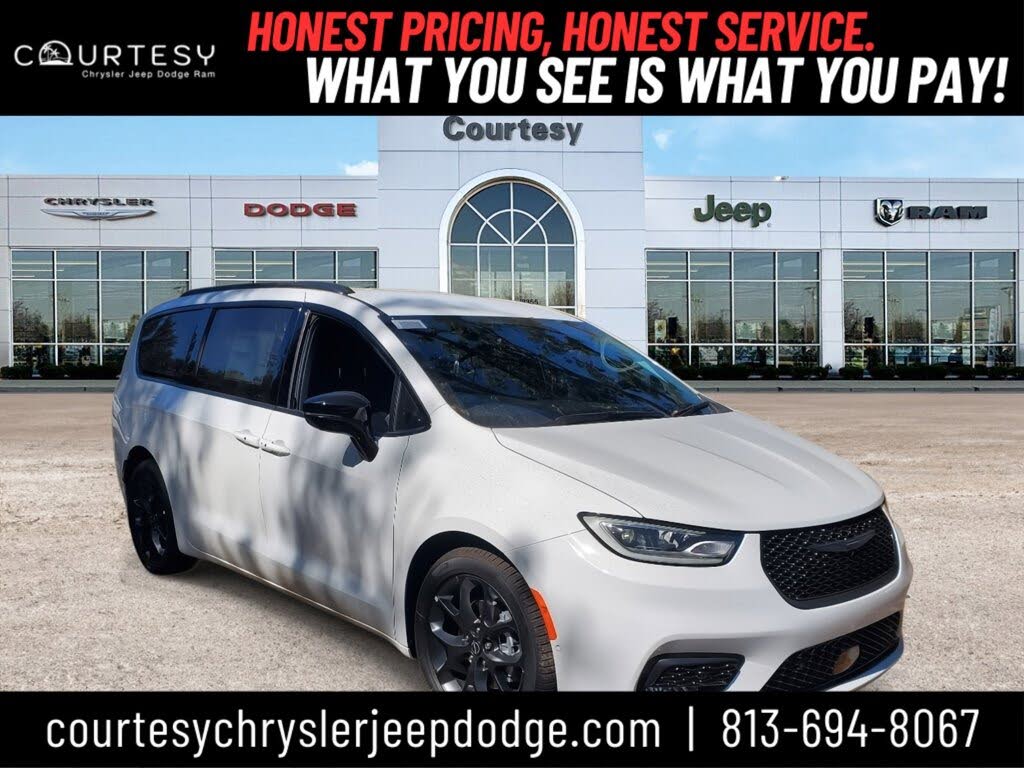 2026 Chrysler Pacifica Select FWD