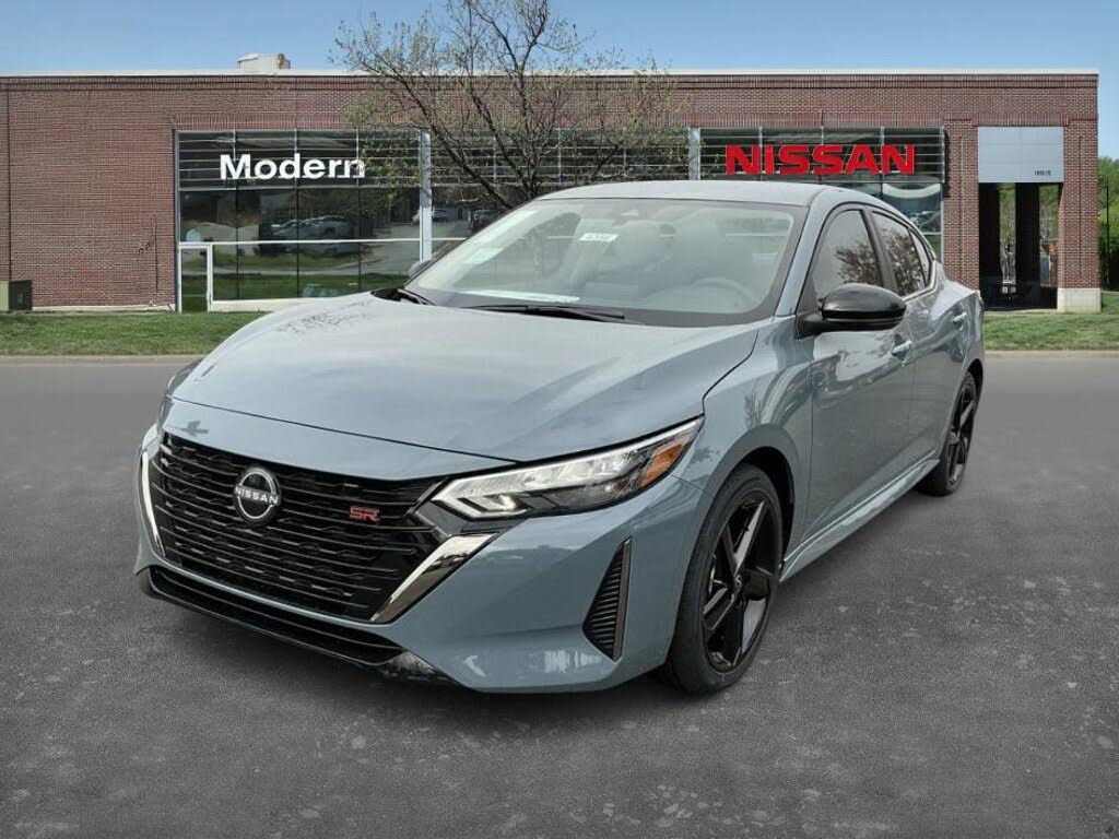 2025 Nissan Sentra SR FWD