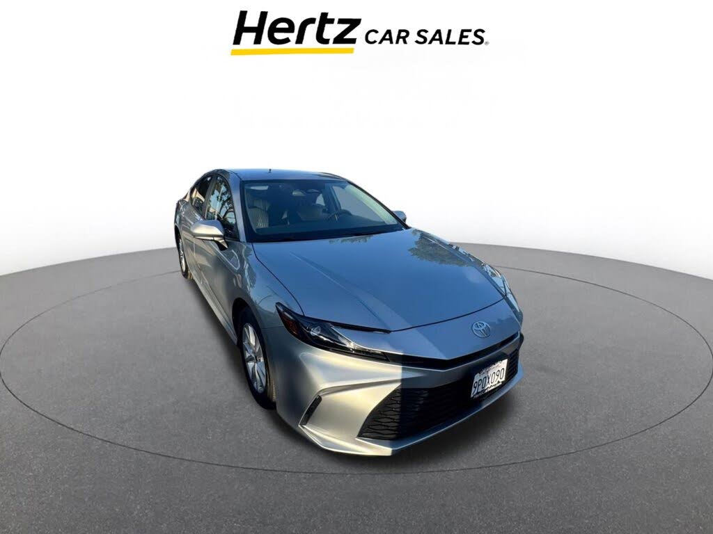 2025 Toyota Camry LE FWD