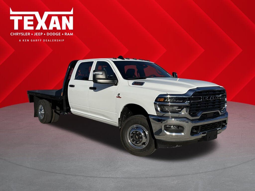 2026 RAM 3500 Chassis Tradesman Crew Cab LB DRW 4WD