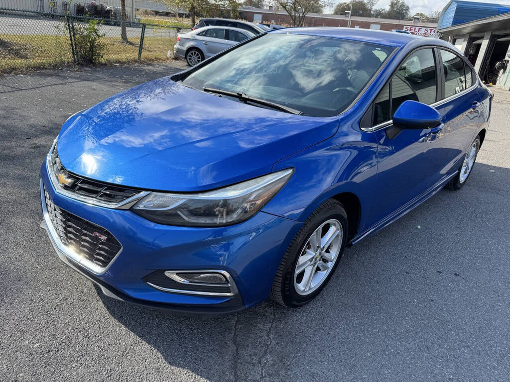 2018 Chevrolet Cruze LT Sedan FWD