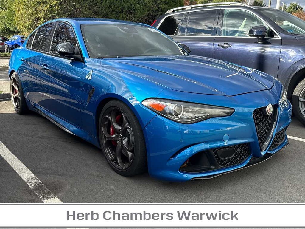 2022 Alfa Romeo Giulia Quadrifoglio RWD