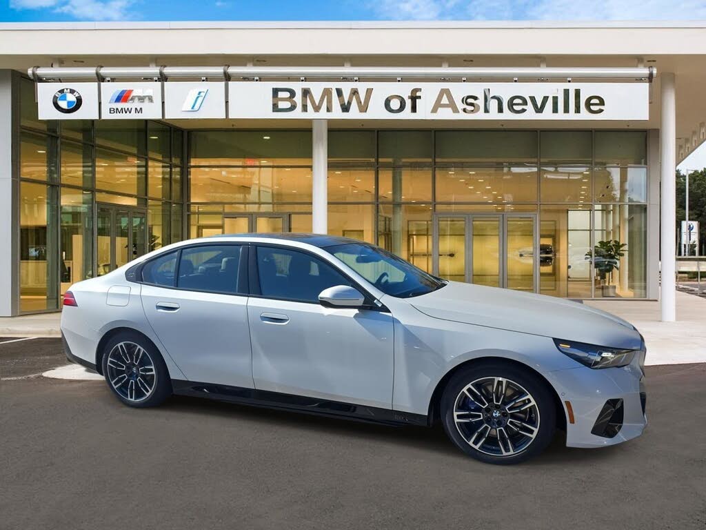 2026 BMW 5 Series 550e xDrive