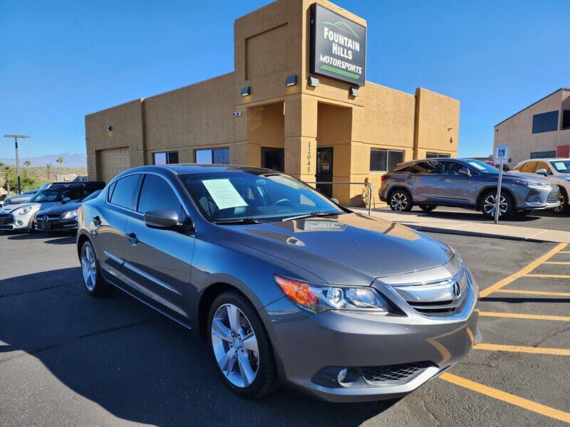 2014 Acura ILX 2.0L FWD with Technology Package