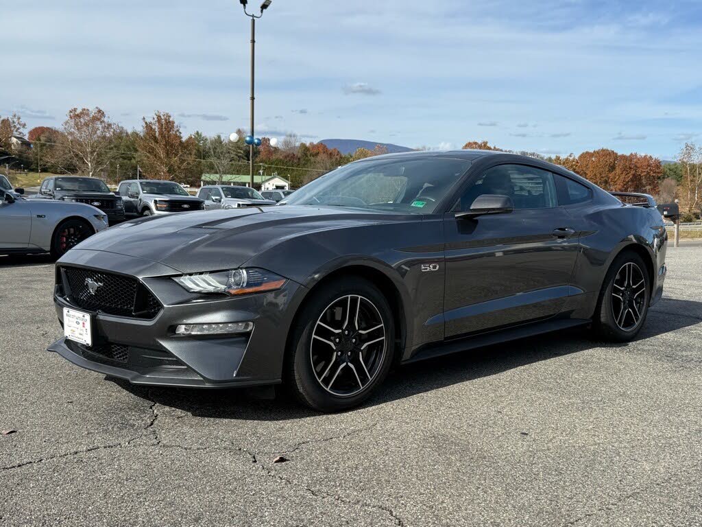 2020 Ford Mustang GT Premium Coupe RWD