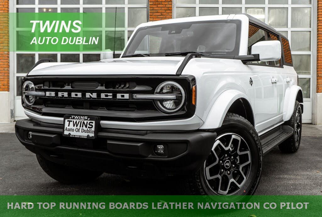 2025 Ford Bronco Outer Banks 4-Door 4WD