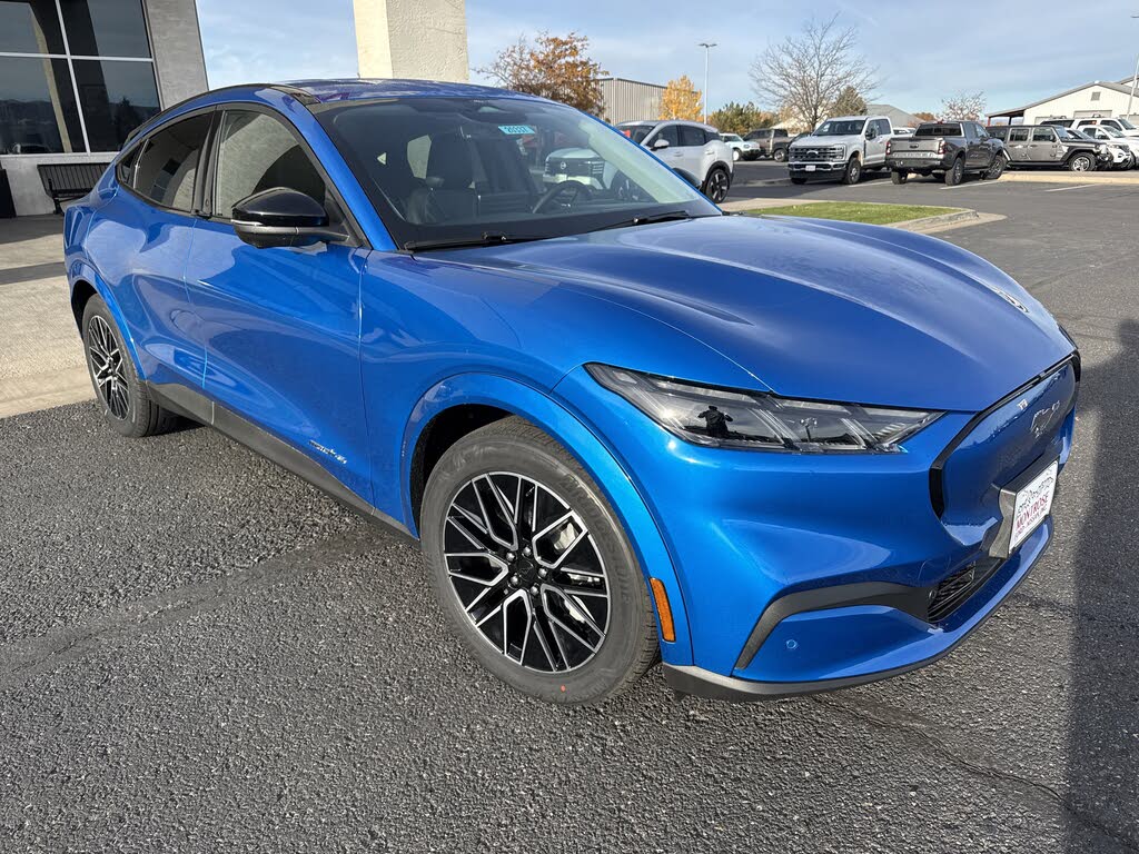 2025 Ford Mustang Mach-E Premium AWD