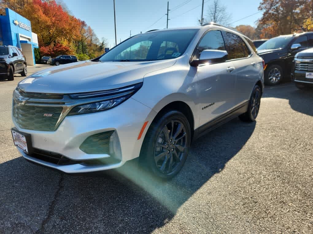 2022 Chevrolet Equinox RS with 1RS FWD