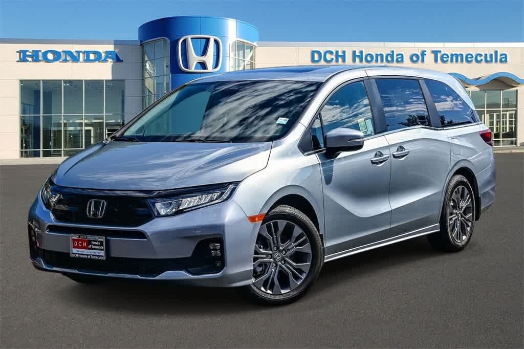 2026 Honda Odyssey Touring FWD