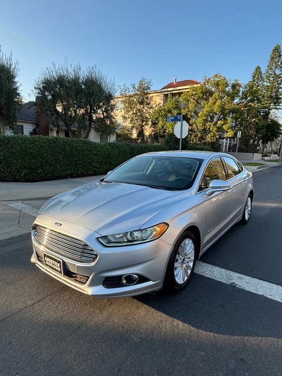 2016 Ford Fusion Hybrid SE FWD