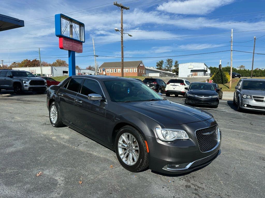 2017 Chrysler 300 C RWD