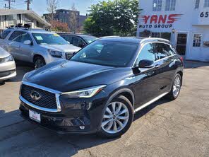INFINITI QX50 Essential FWD