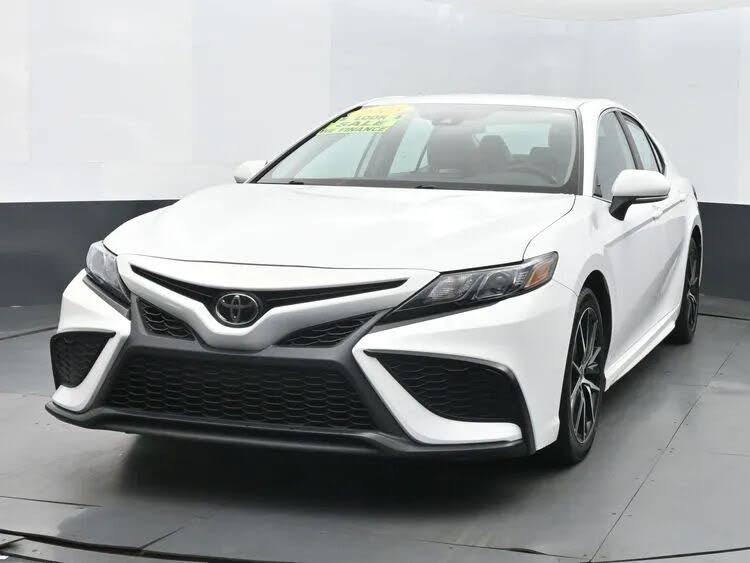 2023 Toyota Camry SE FWD