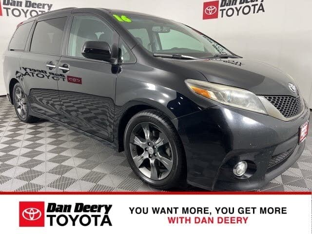 2016 Toyota Sienna SE 8-Passenger